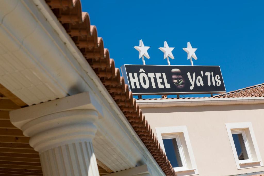 Le Ya'Tis Hotel Saint-Laurent-des-Arbres Luaran gambar