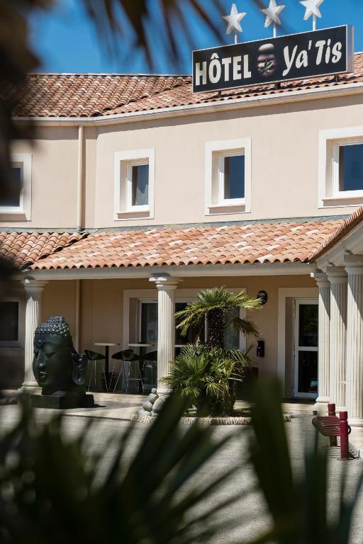 Le Ya'Tis Hotel Saint-Laurent-des-Arbres Luaran gambar