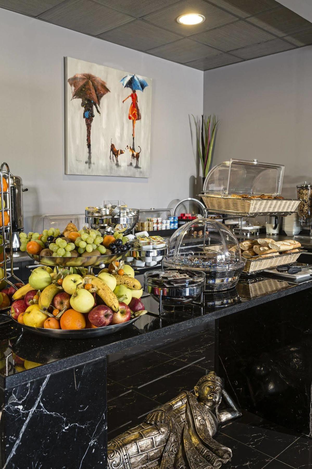 Le Ya'Tis Hotel Saint-Laurent-des-Arbres Luaran gambar