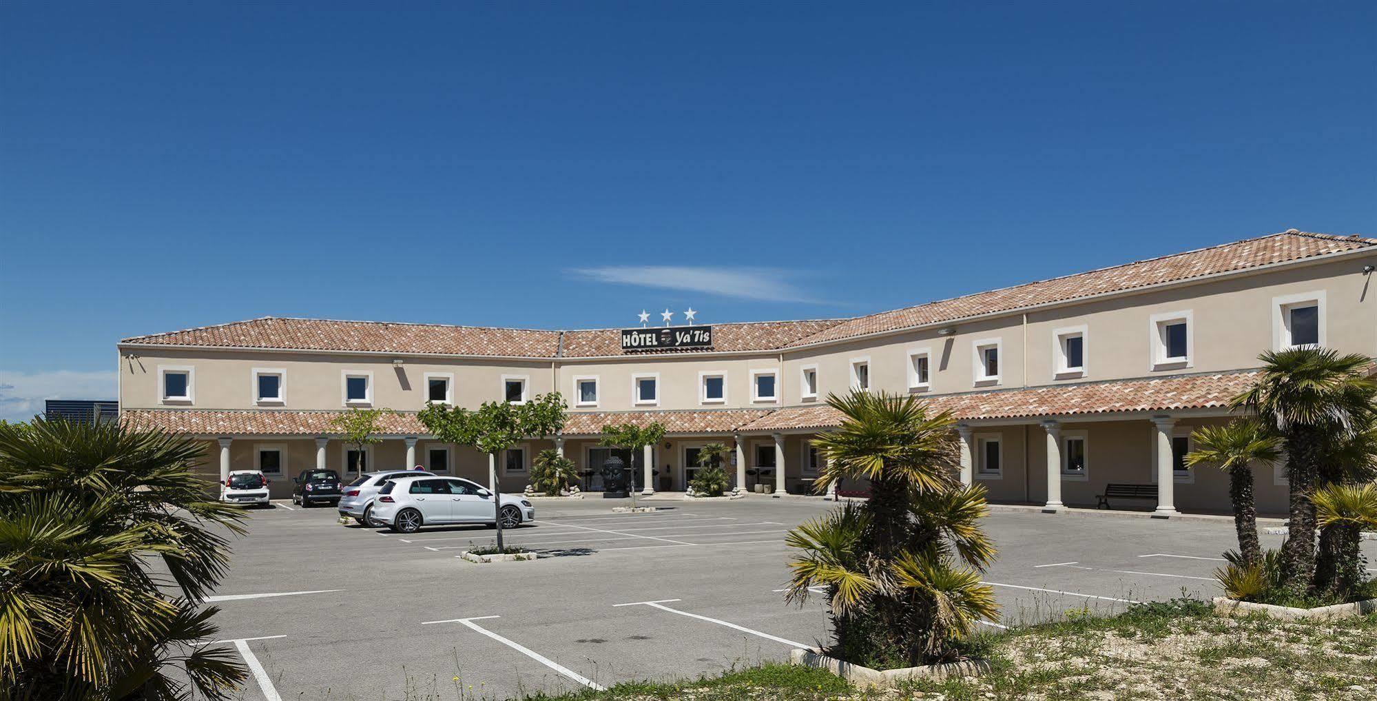 Le Ya'Tis Hotel Saint-Laurent-des-Arbres Luaran gambar